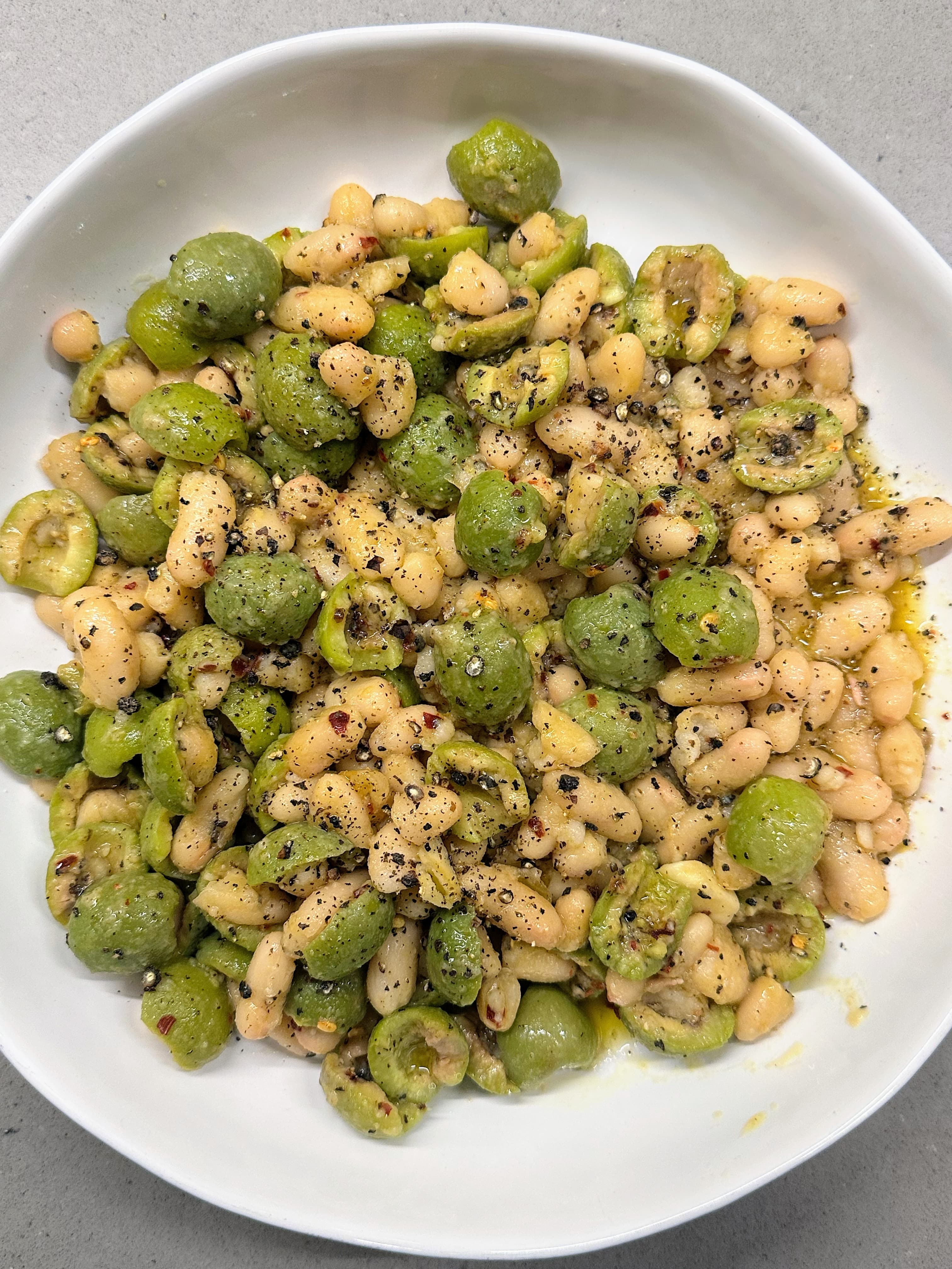 Quick Marinated  White Beans + Olives