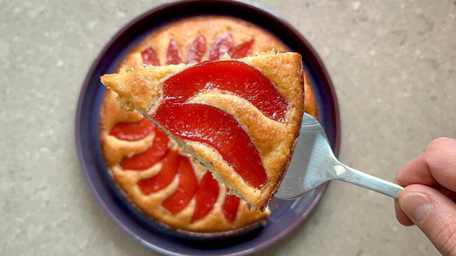 Quince and Vanilla (or Tonka) Bean Cake